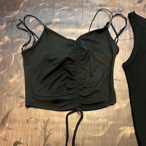 Tank Tops - Picture 3 of 4